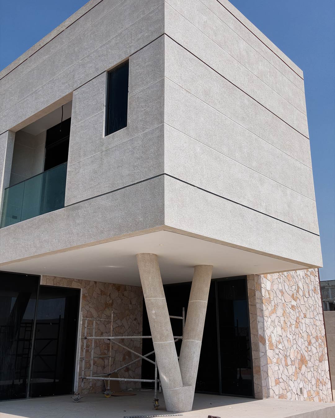 The V House